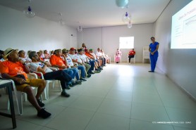 NOVEMBRO AZUL - UBS Dalmo Feitosa promove ação com idosos do projeto Cabelos de Prata