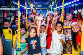 Expresso Natalino inicia passeios com alegria e encanto pelos pontos iluminados de Boa Vista