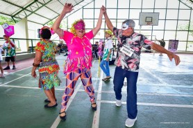 “BLOQUINHO DE PRATA”  - Prefeitura promove baile de carnaval para a terceira idade na Praça Chico do Carneiro