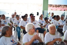 UM ABRAÇO DE PALAVRAS - Palestra sobre saúde mental renova esperança dos integrantes do Cabelos de Prata