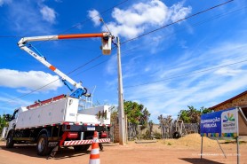 Iluminação em LED chega ao bairro João de Barro e garante qualidade de vida aos moradores