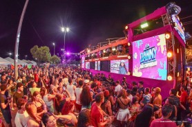 CARNAVAL 2026 - Atração nacional, cantora Danny encerra 1ª noite de folia no Circuito Fábio Marques Paracat