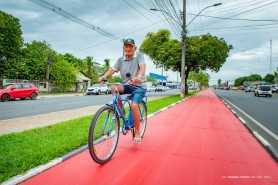 MOBILIDADE URBANA Prefeitura revitaliza mais de 2 km de ciclovia na Av. Capitão Júlio Bezerra 