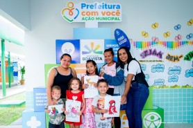 PREFEITURA COM VOCÊ - Moradores do Araceli recebem serviços de saúde, lazer e cidadania