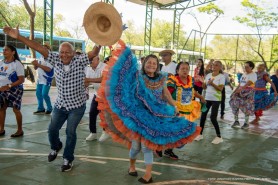 Integrantes do Projeto Cabelos de Prata aquecem os passos para o Boa Vista Junina