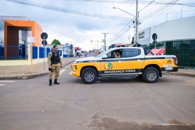Trechos de vias do bairro Asa Branca são interditados para a implantação de lombadas
