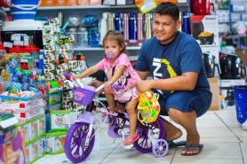 Consumidor deve estar atento na hora das compras para o Dia das Crianças