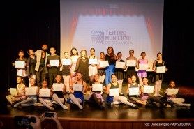INCENTIVO À CULTURA - Alunos da Escola de Balé da prefeitura concluem aulas com a renomada bailarina Cristina Rocha