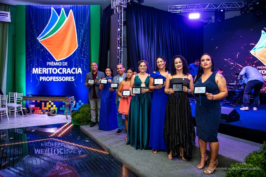PRÊMIO MERITOCRACIA - Professores inovam no ensino e têm suas práticas reconhecidas pela Prefeitura de Boa Vista