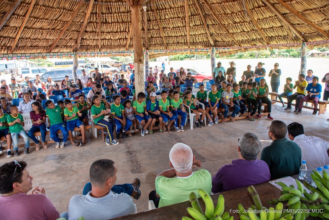 APOIO AOS INDÍGENAS - Prefeitura executa serviços de melhorias em comunidades atendidas pelo município