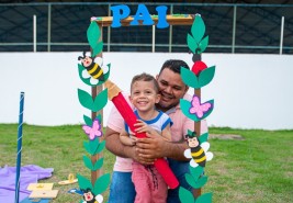 DIA DOS PAIS - Famílias celebram a data com muita diversão e homenagens