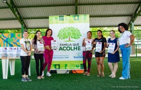 DIA DA GESTANTE -  Família que Acolhe incentiva o fortalecimento de vínculos entre mãe e bebês através da dança