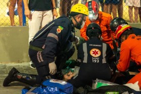 Simulação de acidente com vítimas alerta sobre a importância de respeitar as leis de trânsito