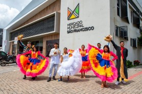 BV JUNINA 2022 - Decoração junina toma conta do Mercado Municipal São Francisco