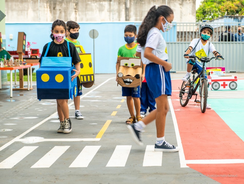 Dia Nacional do Trânsito: atividades para fazer na escola - EX