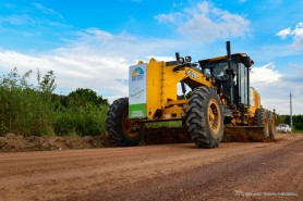 Patrulha Mecanizada - Com apoio da prefeitura, Vicinal do Anzol recebe 20 quilômetros de melhorias em recuperação de estrada