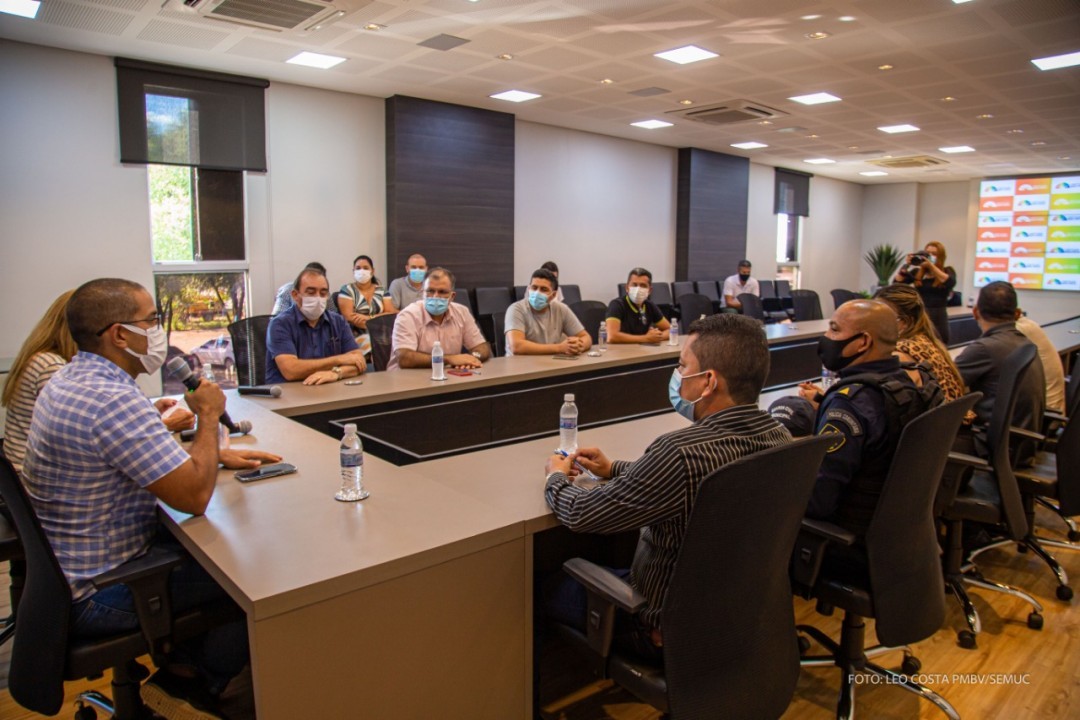 Cooperação Técnica - Prefeitura doa 24 pistolas Spark ao município de Caracaraí