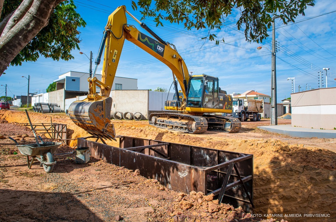 Prefeitura executa obras de infraestrutura no bairro Aparecida