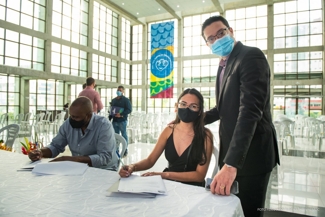 Prefeitura empossa 46 novos profissionais de saúde