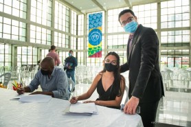 Prefeitura empossa 46 novos profissionais de saúde