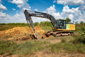 Patrulha Mecanizada -  Prefeitura de Boa Vista auxilia produtores com abertura de tanques para irrigação