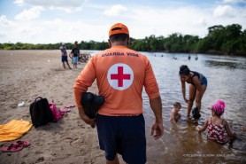 Defesa Civil orienta banhistas sobre riscos de afogamento em balneários da cidade