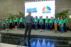 VOZES QUE ENCANTAM  - Projeto ArtCanto transforma sonhos de crianças e jovens talentosos em realidade