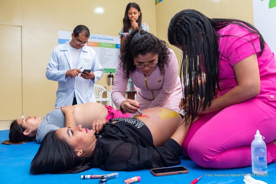 CAPACITAÇÃO - Profissionais da atenção básica participam de Seminário de Enfermagem Obstétrica