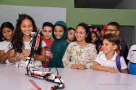 ACOLHIMENTO - Início das aulas do Curso de Robótica Educacional marcado por empolgação dos alunos e familiares