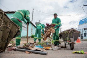 PATRULHA DA CHUVA - Mais de 1 tonelada de lixo é retirada todos os dias de canais de escoamento em Boa Vista