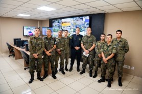 Militares da Base Aérea de Boa Vista conhecem sistema de monitoramento da Prefeitura