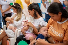 AGOSTO DOURADO - Mães se reúnem no Parque do Rio Branco para “Mamaço”, ato em alusão à importância do aleitamento materno