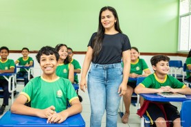 Prefeito Arthur Henrique sanciona novo PCCR dos professores