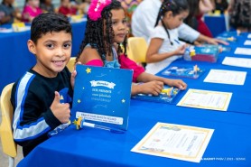 EDUCAÇÃO INCLUSIVA - Com direto a noite de autógrafos, alunos com autismo de escola da prefeitura lançam seus próprios livros