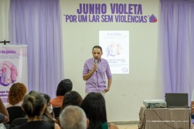 JUNHO VIOLETA - Prefeitura reúne profissionais para discutir medidas de prevenção e apoio a idosos vítimas de violência