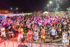 Carnaval Boa Vista Pra Frente - Foliões aproveitam os pontos itinerantes da cidade para brincar o carnaval