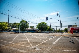 Prefeitura revitaliza estruturas de semáforos para melhorar segurança no trânsito