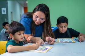 Alunos se divertem em primeira aula da Academia de Criadores Digitais