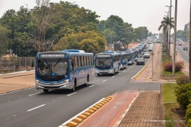 TRANSPORTE PÚBLICO - Arthur Henrique entrega oito novos ônibus para a população de Boa Vista