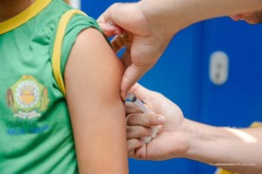 QDENGA - Boa Vista inicia vacinação contra a dengue nas escolas e amplia faixa etária para 14 anos