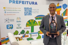 Prefeito Arthur Henrique recebe Prêmio ‘InovaCidade’ no Smart City