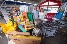 Escolas municipais recebem materiais didáticos e mobília para o início do ano letivo 2025