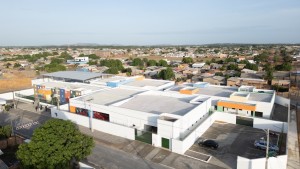 Prefeito Arthur Henrique inaugura escola no Pedra Pintada e marca início de ano letivo