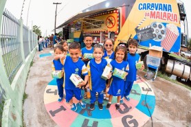 “Carreta Cinema Educativa” transforma aprendizado e conscientiza sobre malária em escolas da capital