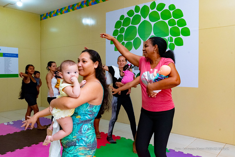 A dança materna é uma atividade que proporciona o relaxamento da mãe e seu bebê