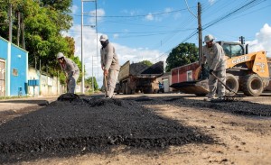 SENADOR HÉLIO CAMPOS - Operação Tapa Buracos chega ao bairro para garantir maior segurança no trânsito e evitar transtornos