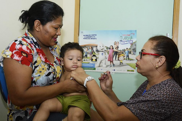 Vacina contra o sarampo continua disponível nas unidades de saúde