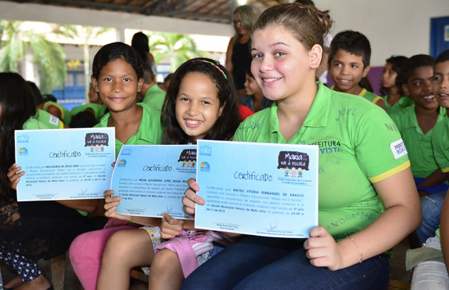 Maria Vai à Escola: terceira etapa se encerra com entrega de certificados aos alunos da Escola Delacir de Melo
