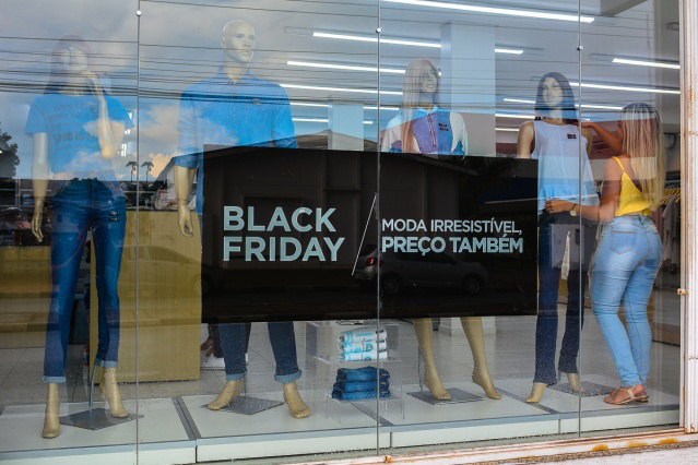 Procon Boa Vista orienta consumidores sobre a Black Friday