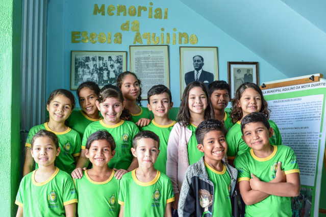 Dia da Escola: Alunos realizam  atividades lúdicas  e participam do lançamento do Memorial Aquilino